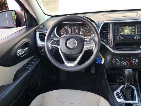 Used 2016 Jeep Cherokee Sport w/ Trailer Tow Group FWD image 13