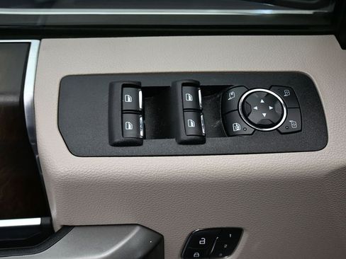 Used 2020 Ford F150 Limited w/ Trailer Tow Package image 11