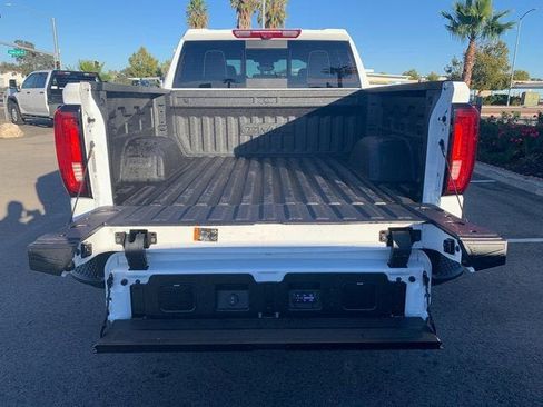 New 2026 GMC Sierra 1500 AT4X image 9
