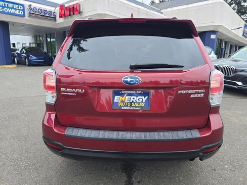 Used 2017 Subaru Forester 2.5i Premium AWD/4WD image 6