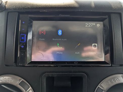Used 2014 Jeep Wrangler Sport AWD/4WD image 22