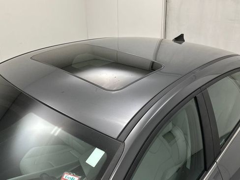 Used 2023 Hyundai Elantra Limited FWD image 12