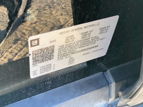 Certified 2021 Chevrolet Tahoe Premier w/ Premium Package RWD image 38