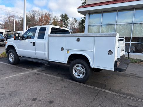 Used 2016 Ford F250 XLT w/ XLT Interior Package image 11