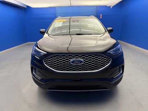 Used 2024 Ford Edge SEL w/ Convenience Package AWD/4WD image 3