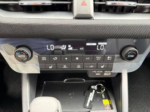 New 2026 Subaru Outback Limited AWD/4WD image 14