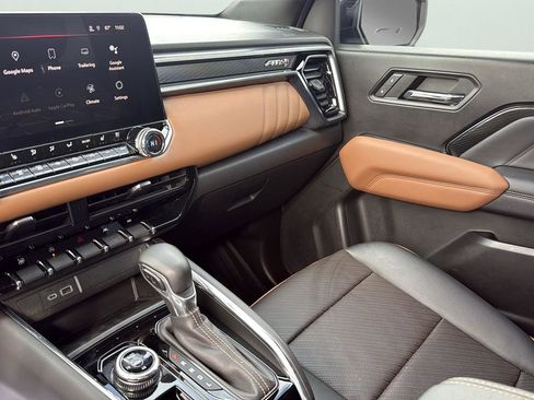 Used 2023 GMC Canyon AT4 w/ AT4 Premium Package image 18