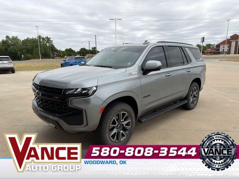 Used 2024 Chevrolet Tahoe Z71 w/ Luxury Package AWD/4WD image 1