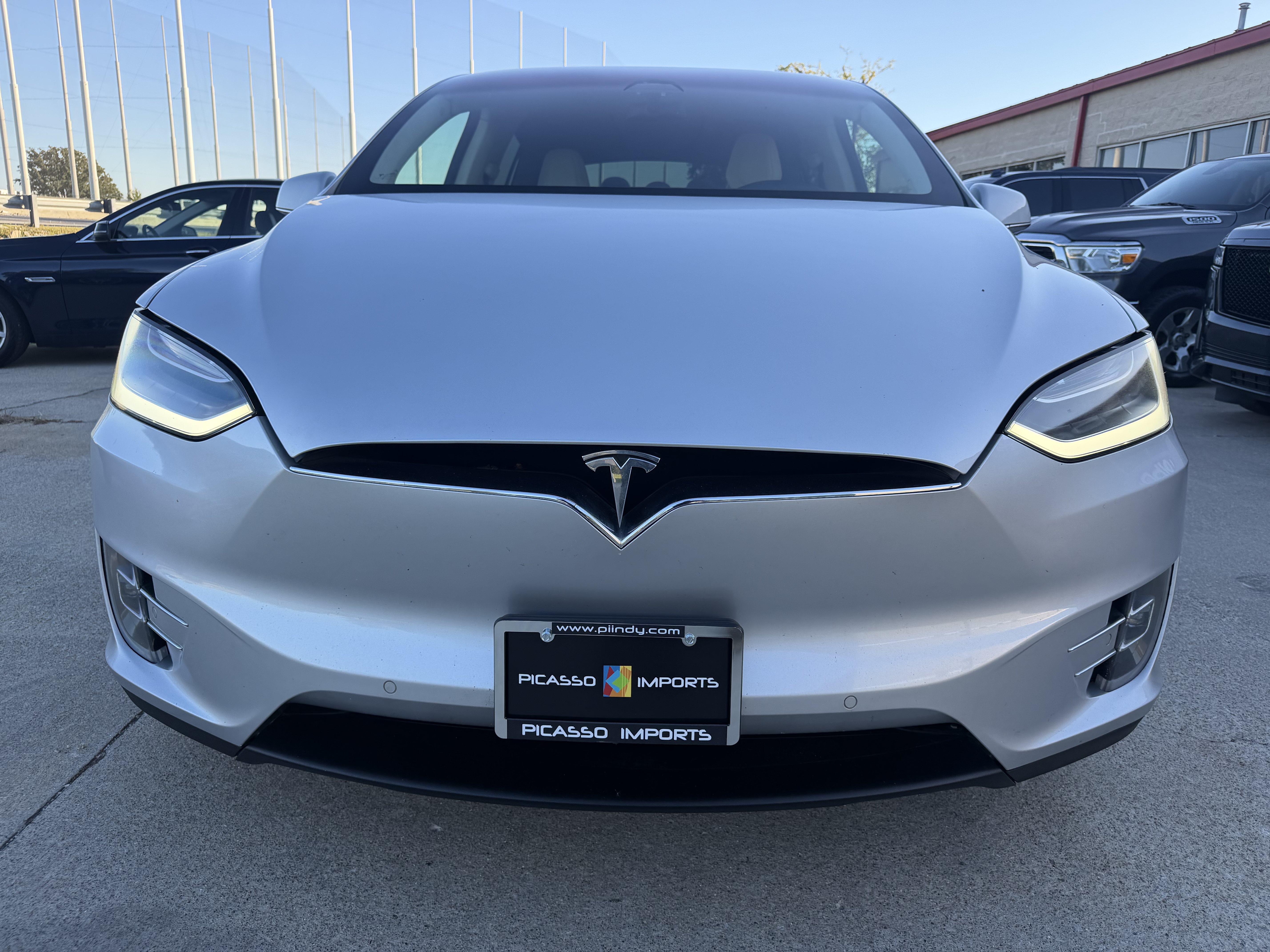 Used 2018 Tesla Model X 75D AWD/4WD image 6