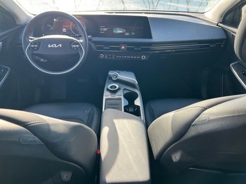 Certified 2023 Kia EV6 Light image 11