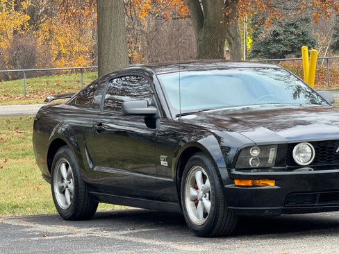Used 2008 Ford Mustang GT image 18