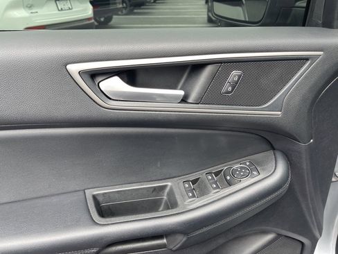 Used 2022 Ford Edge SEL image 22