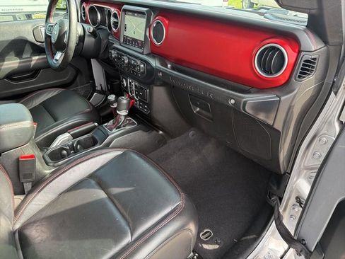 Used 2019 Jeep Wrangler Unlimited Rubicon AWD/4WD image 27