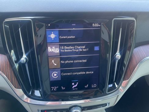 Used 2021 Volvo S60 T5 Momentum FWD image 25