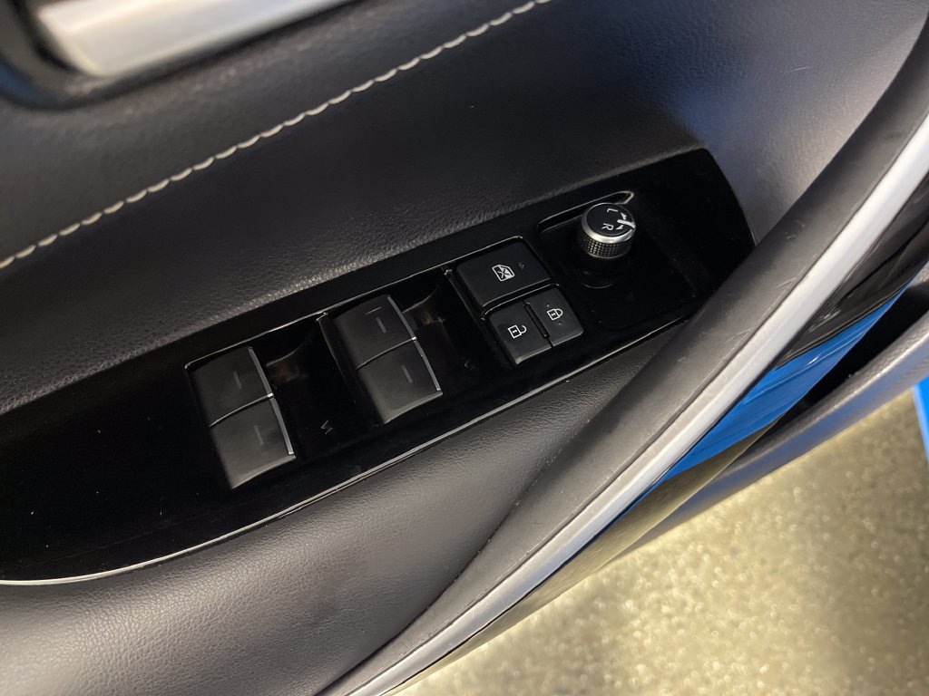 Certified 2019 Toyota Corolla XSE w/ Carpet Mat Package FWD image 16