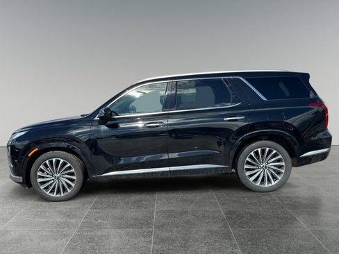 Certified 2025 Hyundai Palisade Calligraphy AWD/4WD image 2
