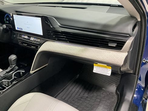 Used 2026 Toyota Camry XLE w/ Premium Plus Package AWD/4WD image 16