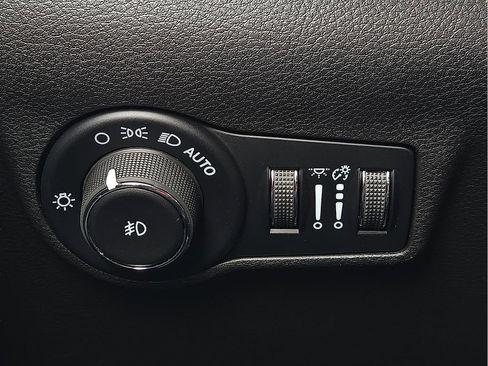 New 2026 Jeep Compass Trailhawk image 17