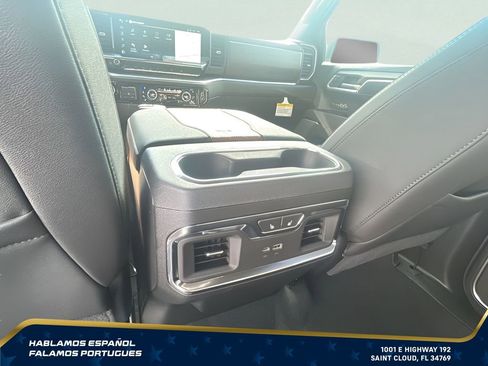 New 2026 Chevrolet Silverado 1500 High Country w/ Technology Package AWD/4WD image 28