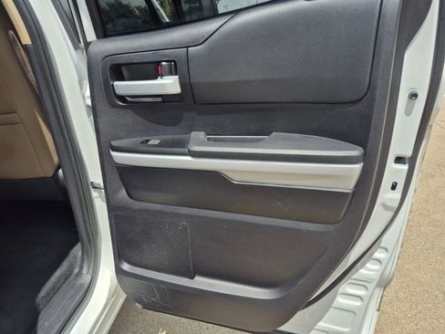 Used 2020 Toyota Tundra SR5 w/ SR5 Upgrade Package RWD image 17