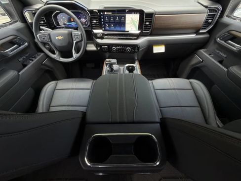 New 2026 Chevrolet Silverado 1500 High Country w/ Technology Package AWD/4WD image 11
