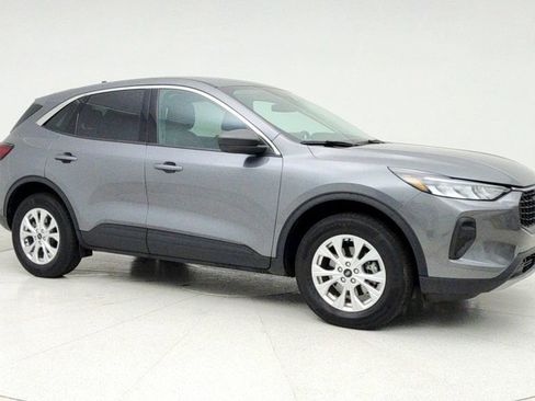 Used 2024 Ford Escape Active w/ Tech Pack #1 image 3