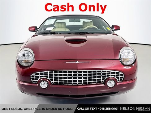 Used 2004 Ford Thunderbird image 2