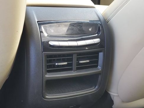 Used 2017 Cadillac XT5 Premium Luxury AWD/4WD image 12