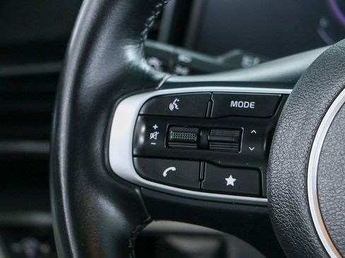 Used 2024 Kia Sportage EX AWD/4WD image 13