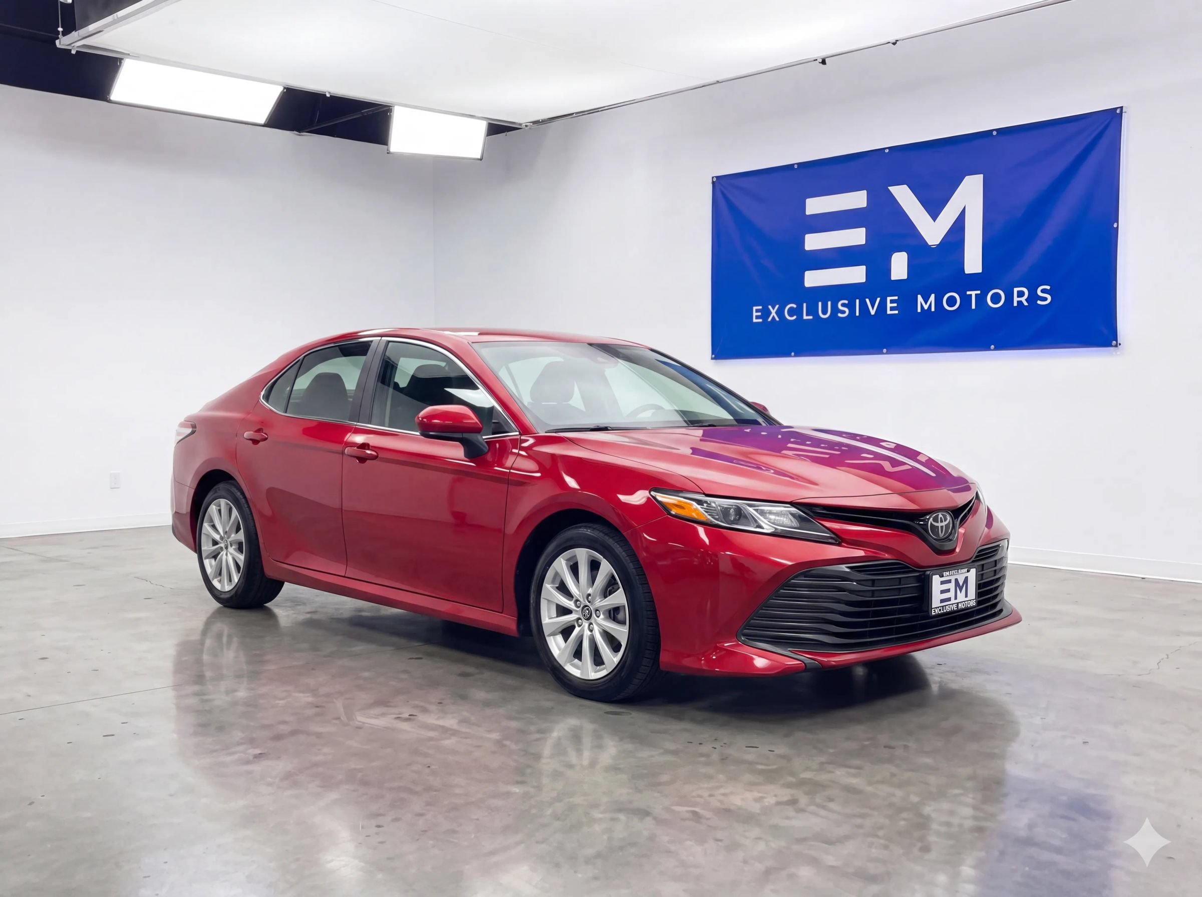 Used 2020 Toyota Camry LE FWD image 1