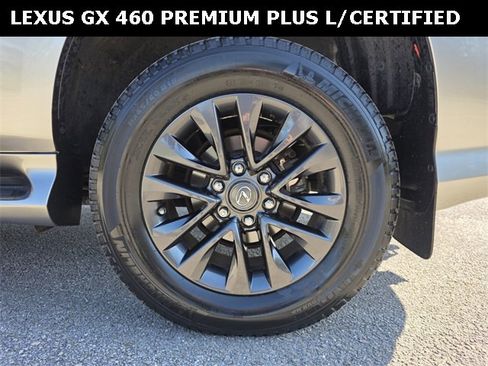 Used 2023 Lexus GX 460 Premium image 17
