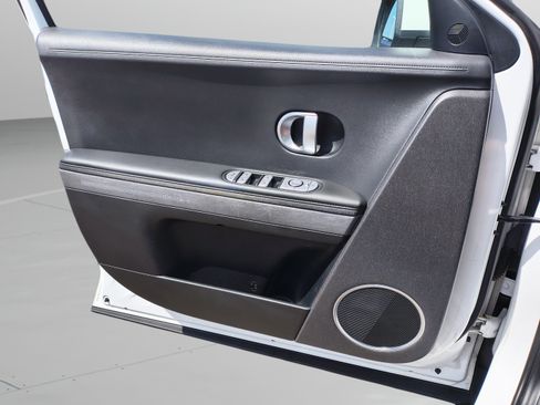 Certified 2022 Hyundai Ioniq 5 SEL RWD image 22