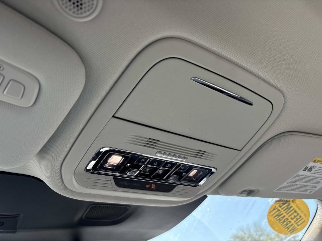 New 2027 Lincoln Aviator AWD image 33