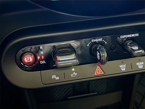 Certified 2025 MINI Cooper S image 17