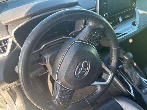 Used 2021 Toyota Corolla XSE image 14