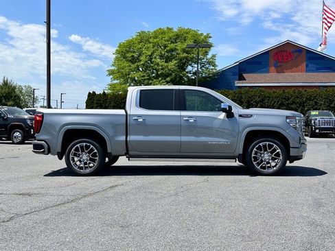 New 2026 GMC Sierra 1500 Denali w/ Denali Reserve Package AWD/4WD image 3