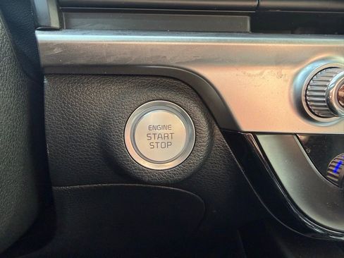 Used 2025 Kia Telluride S AWD/4WD image 12