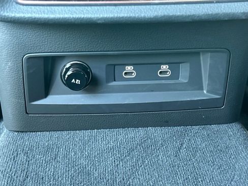 Used 2025 Audi RS Q8 performance image 75