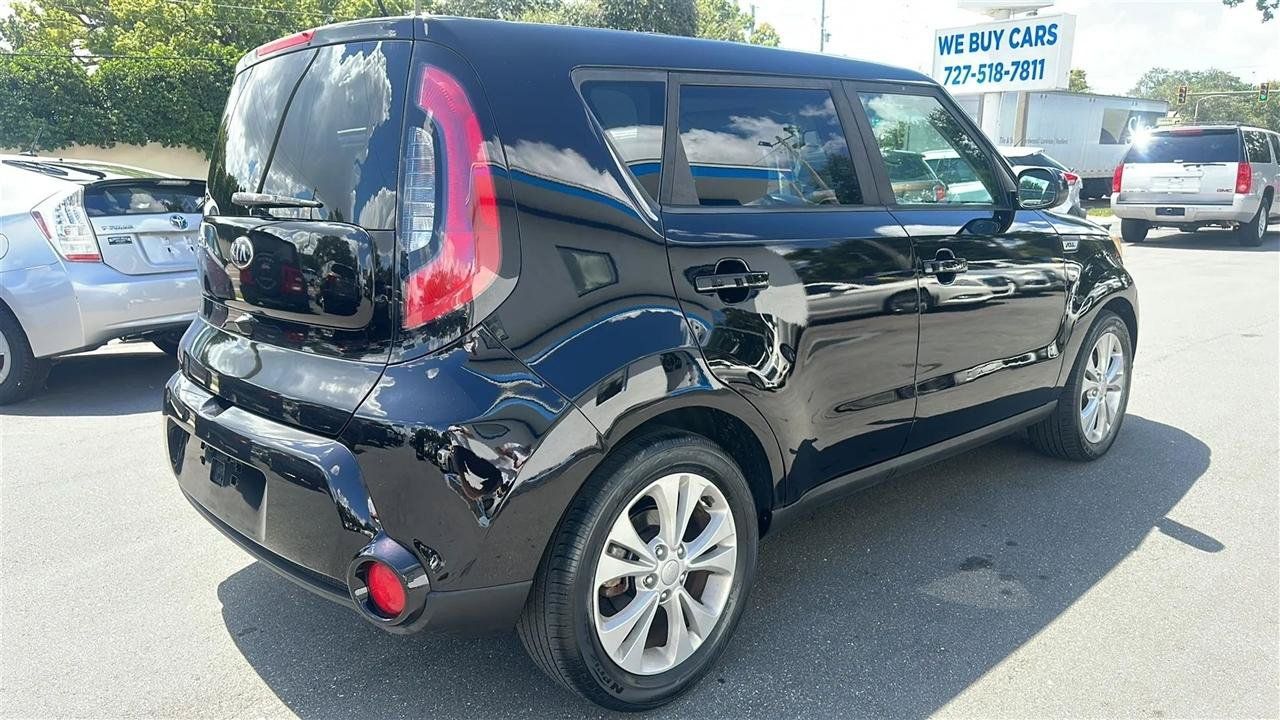 Used 2016 Kia Soul + FWD image 10