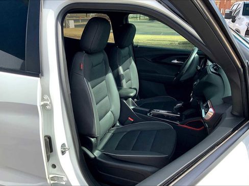 Used 2023 Chevrolet TrailBlazer RS image 8