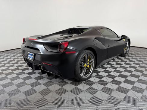 Used 2018 Ferrari 488 Spider RWD image 3