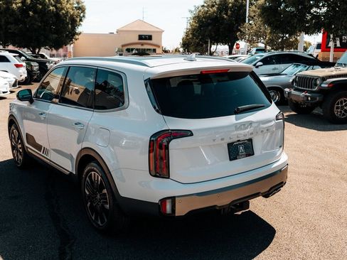 Used 2025 Kia Telluride SX w/ SX Captain's Chair Package AWD/4WD image 16