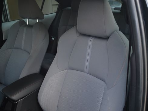 Used 2025 Toyota Corolla FX w/ Convenience Package FWD image 27