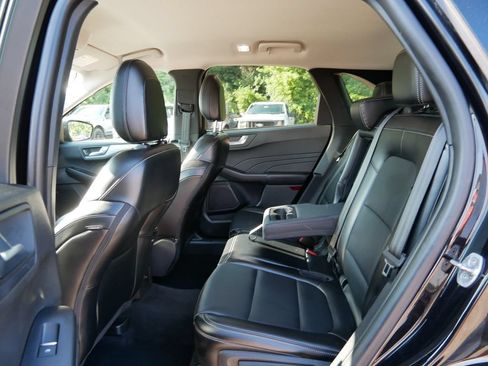 Certified 2024 Ford Escape Platinum AWD/4WD image 11