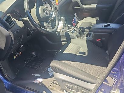 Used 2018 Nissan Rogue SV