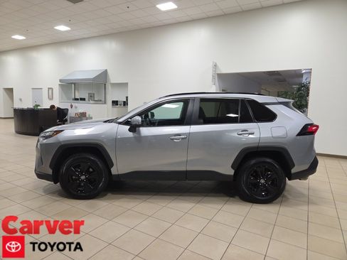 Used 2024 Toyota RAV4 XLE image 1