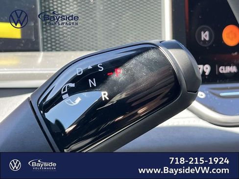 New 2026 Volkswagen Tiguan SE R-Line image 25