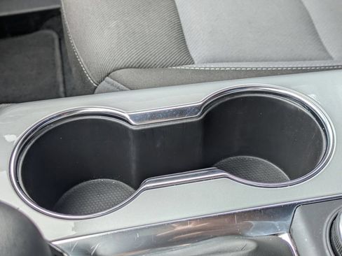 Used 2025 Chevrolet Blazer LT FWD image 18