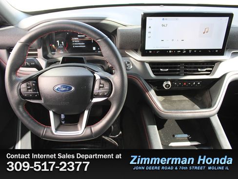 Used 2025 Ford Explorer ST-Line w/ ST-Line Street Pack image 12