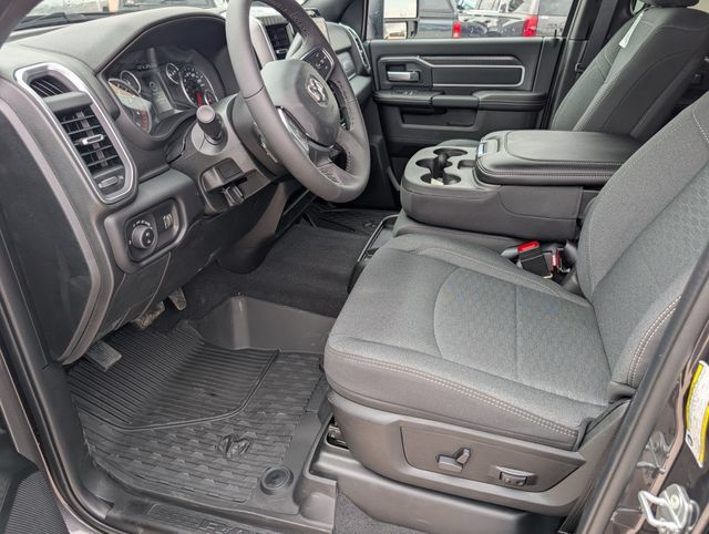 New 2026 RAM 3500 Big Horn AWD/4WD image 14
